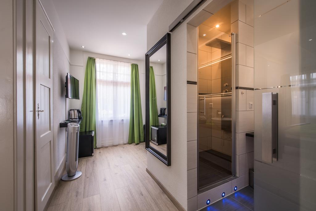 Max Aviation Villa & Apartments Berna Exterior foto