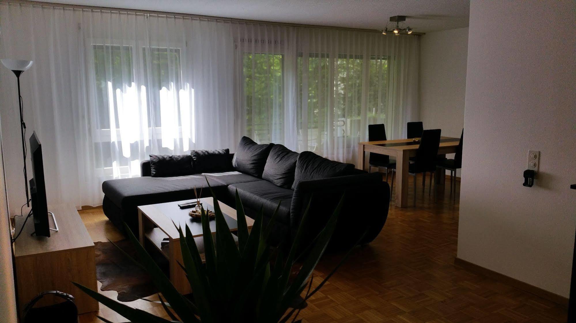 Max Aviation Villa & Apartments Berna Exterior foto